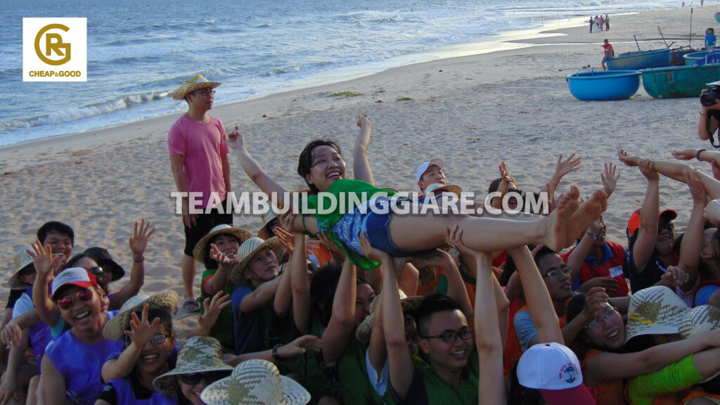 Tổ chức team building giá rẻ, Cho thuê mc team building tại huế